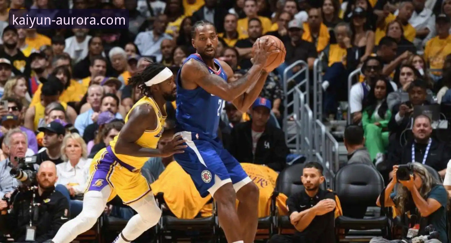 如何通过流畅的赛事直播，深度解析湖人队的进攻火力？
